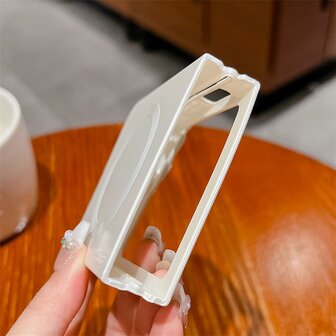 Samsung Z Flip 6 - Zwart - TPU Back Cover - Geschikt voor Magsafe