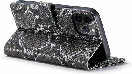 iPhone 11 Zwart - Slangen Book Case