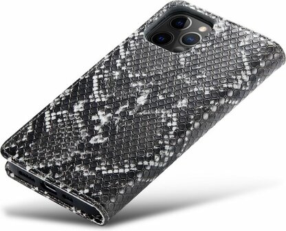 iPhone 11 Zwart - Slangen Book Case