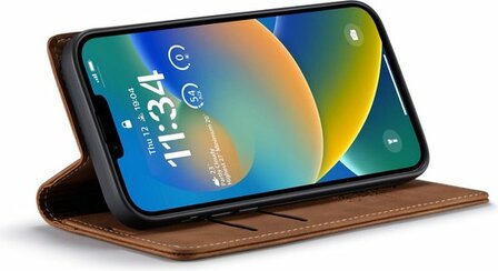 iPhone 14 Sienna Brown - Book Cover