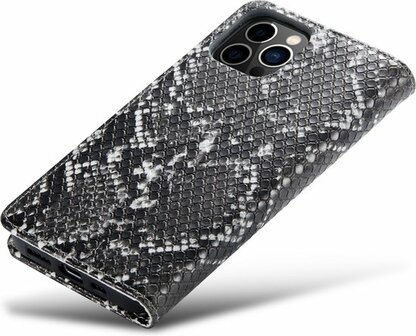 iPhone 13 Pro Max Zwart - Slangen Book Case