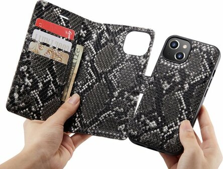 iPhone 13 Zwart - 2 in 1 Slangen Book Case