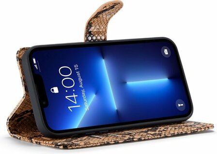 iPhone 13 Pro Beige - 2 in 1 Slangen Book Case
