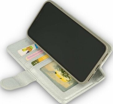 iPhone 11 Zilver - Rits Book Case