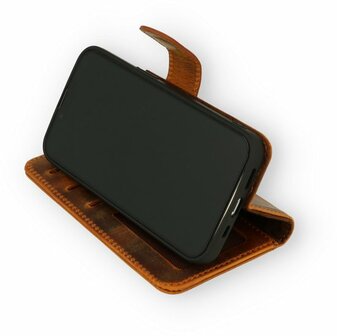 iPhone 13 Pro Bruin - Lederen Book Case