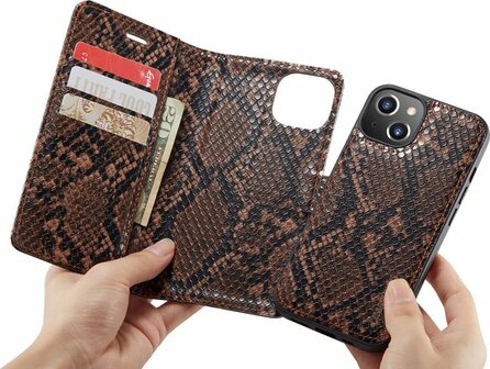 iPhone 13 Bruin - 2 in 1 Slangen Book Case