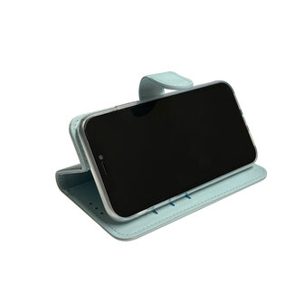 iPhone 11 - Book Case - Licht Blauw