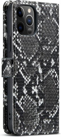 iPhone 11 Zwart - Slangen Book Case