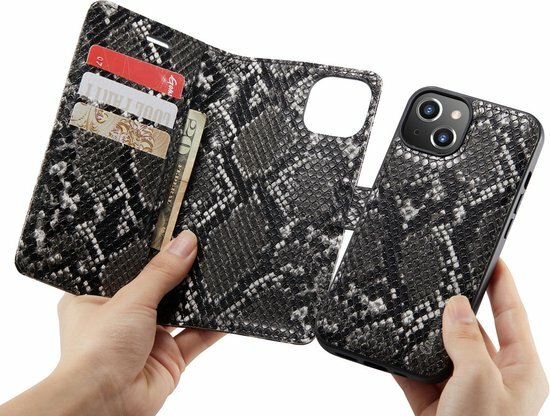 iPhone 13 Zwart - 2 in 1 Slangen Book Case