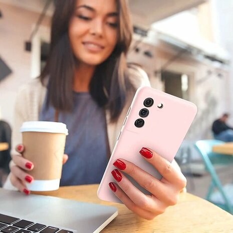 Samsung S21 FE - Siliconen Back Cover - Roze